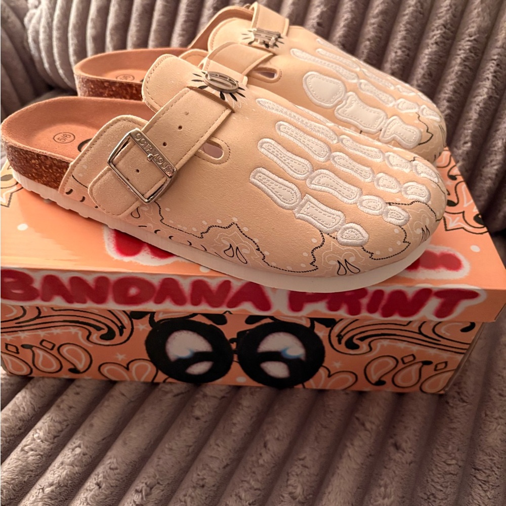 Octavious Marks Bandana Clogs